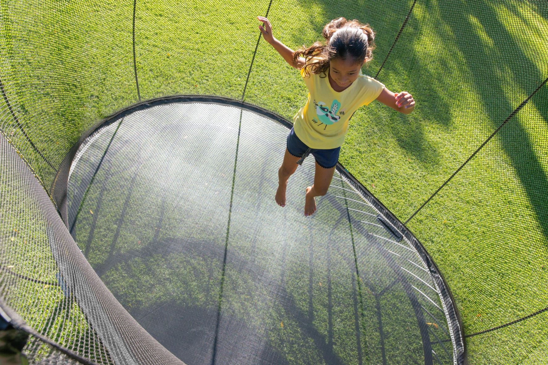 Medium Oval Trampoline - 8x11' - Image 5