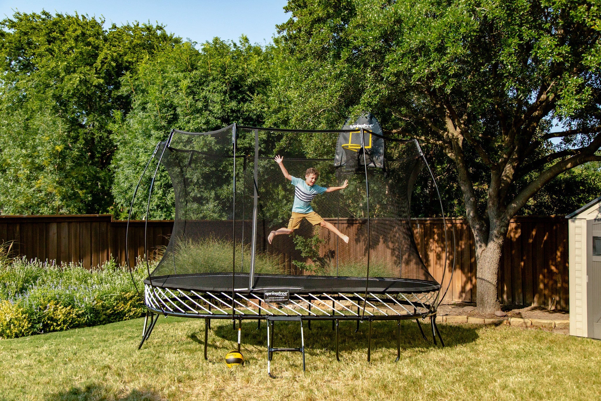 Medium Oval Trampoline - 8x11' - Image 6
