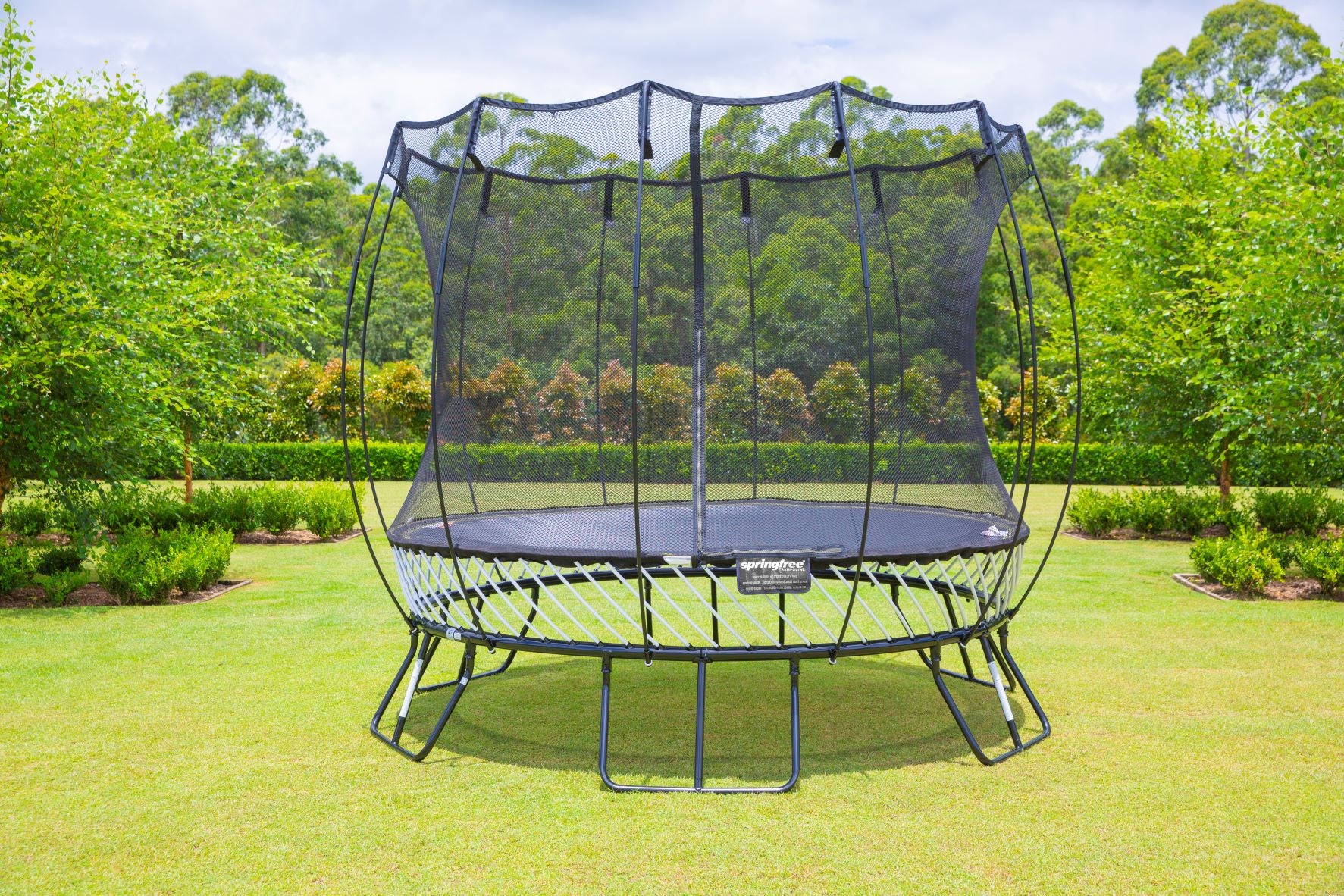 Medium Round Trampoline - 10' - Image 3