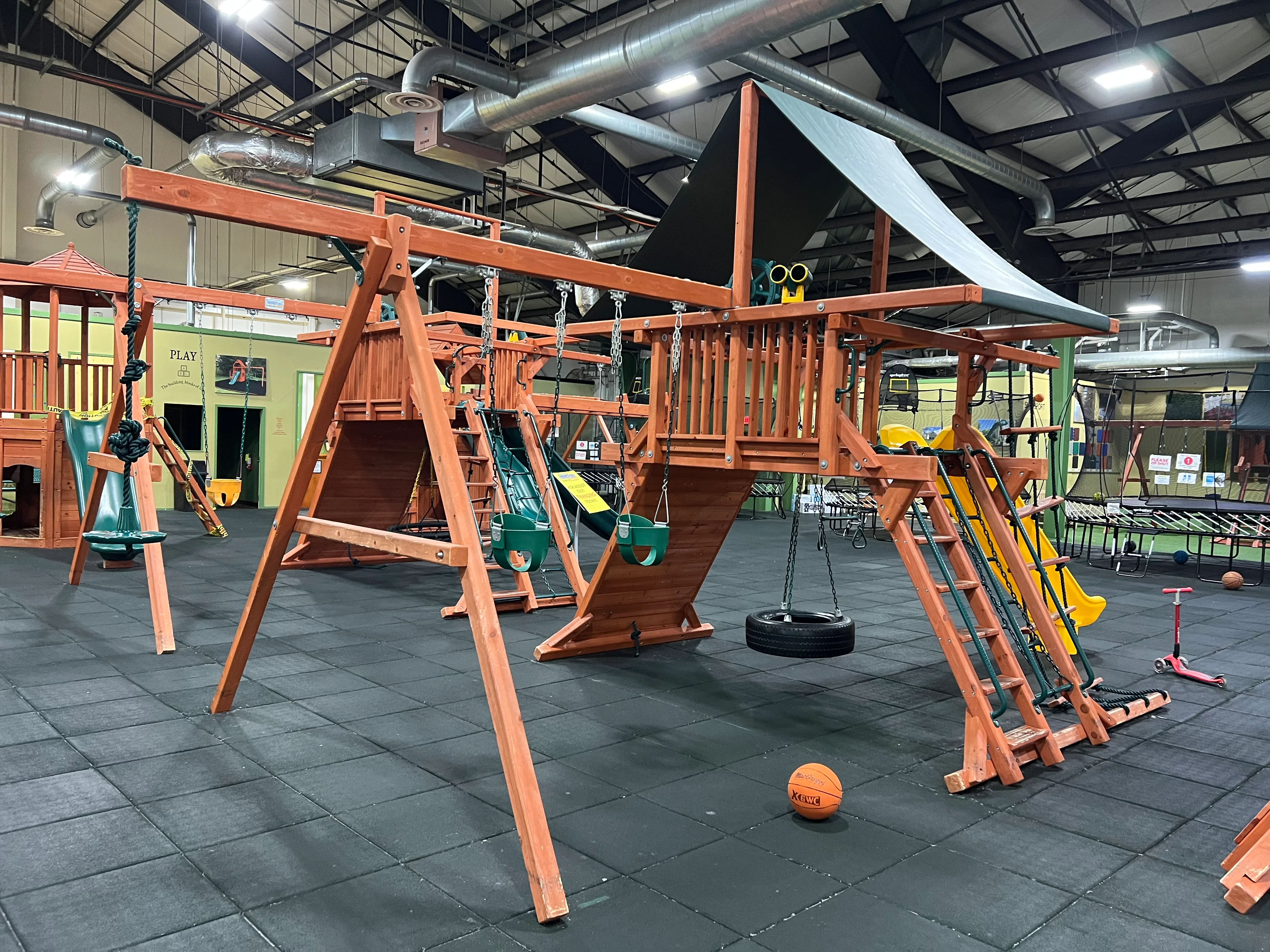 Turbo Deluxe Playcenter Combo 2 Playset (26A-27A) - Image 3